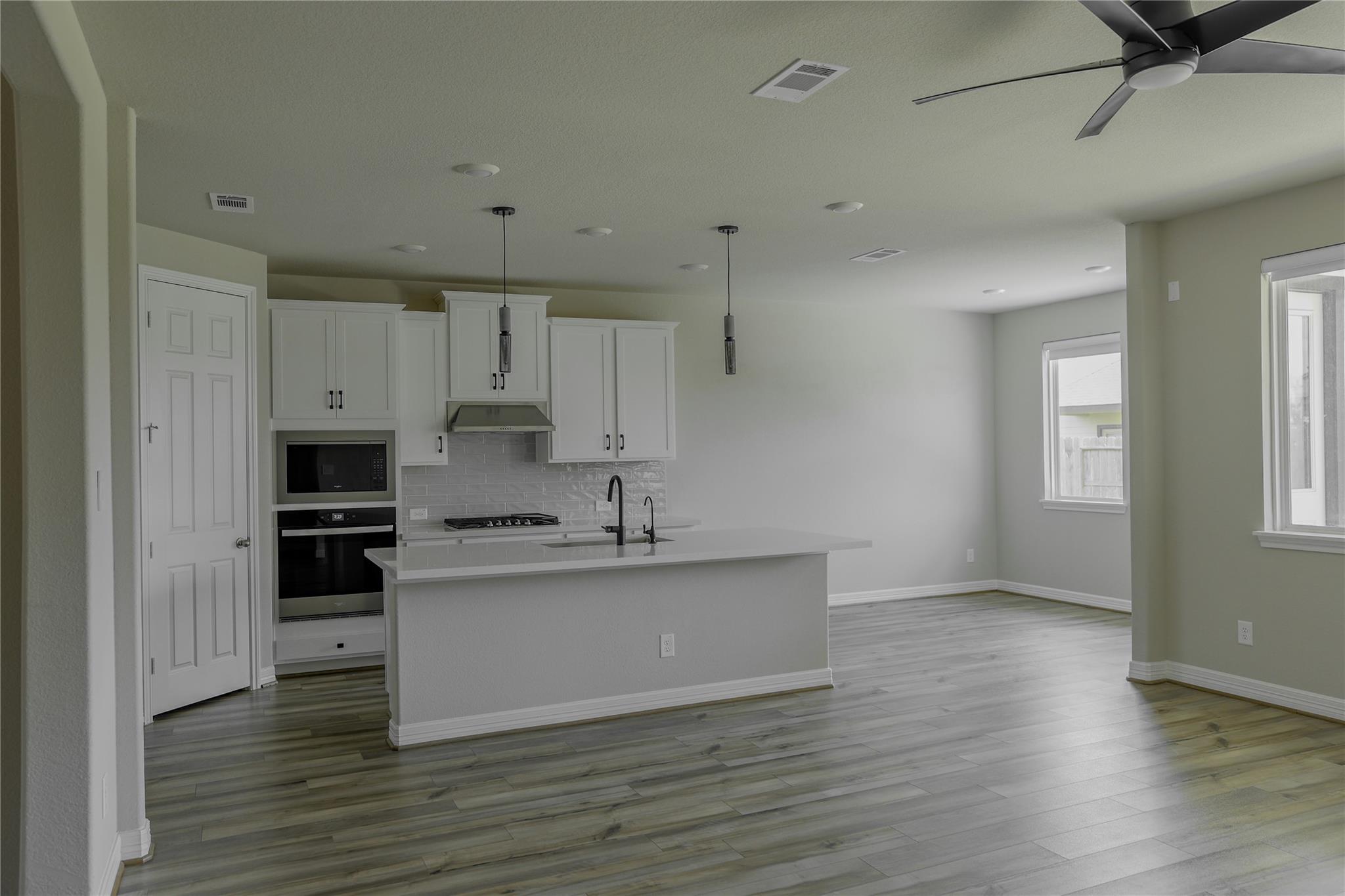 2925 Cliff Ridge Lane