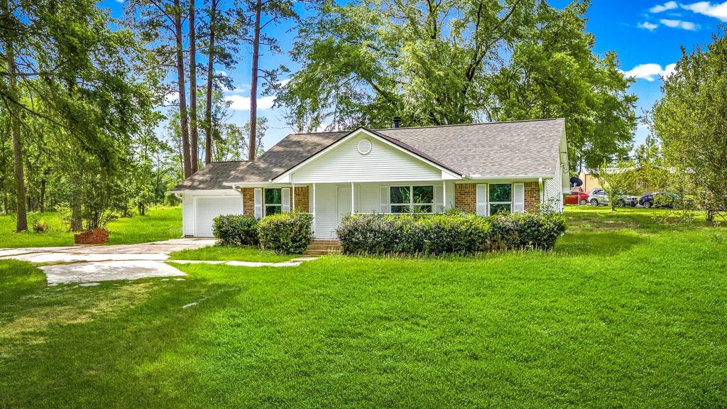 Photo of 3360 Us Highway 190 W, Point Blank, TX 77364 (MLS # 53888655)