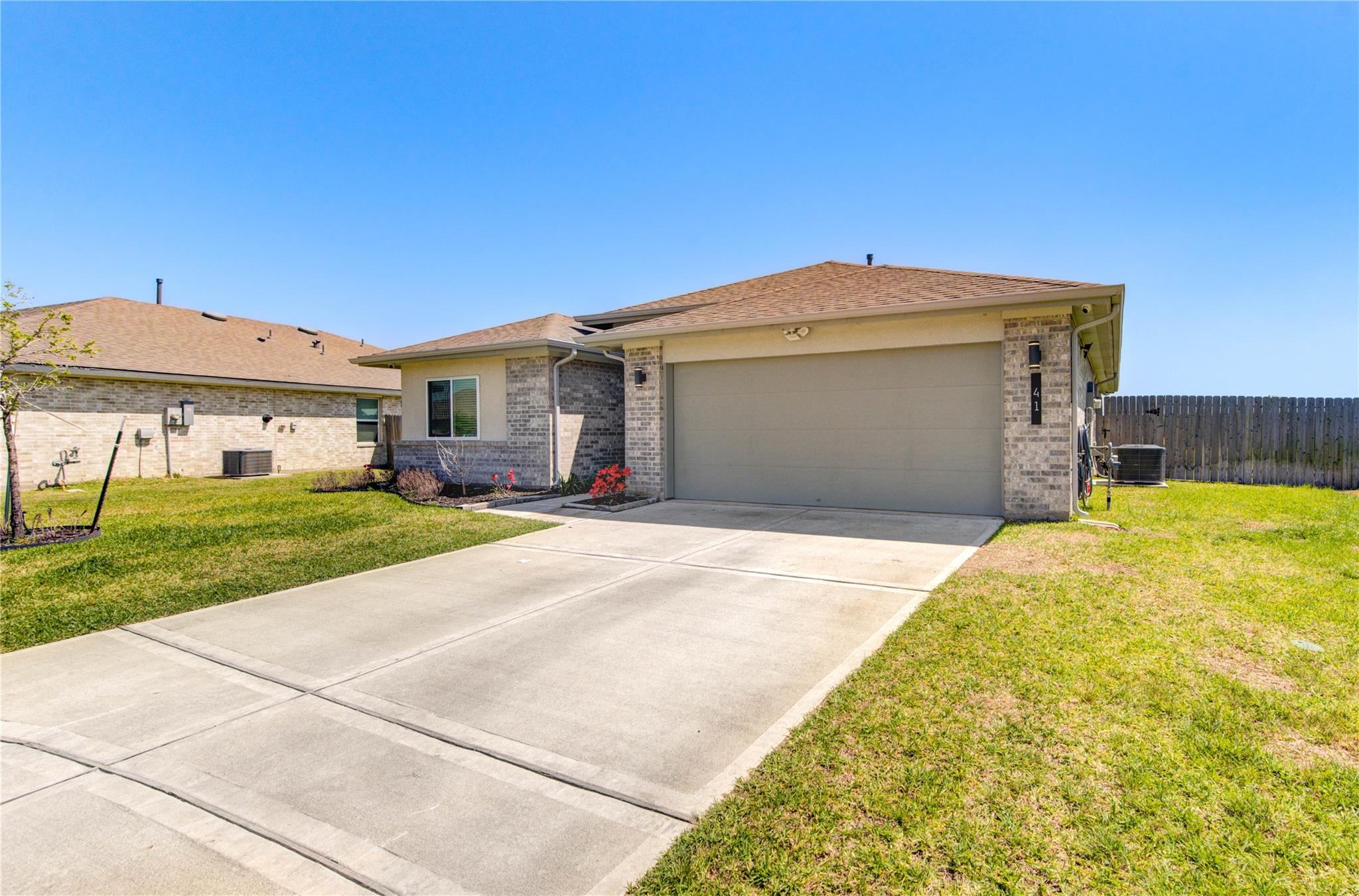 41 Desert Spring Lane