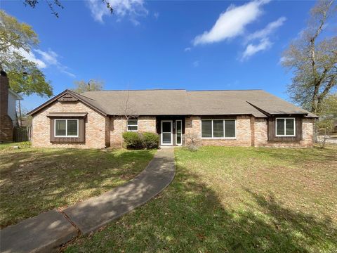 Photo of 443 Bayou View Drive, El Lago, TX 77586 (MLS # 25357273)