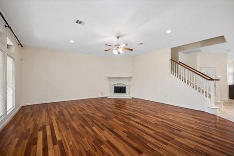 Tiny photo for 911 Vaulted Oak Street, Houston, TX 77008 (MLS # 53026149)