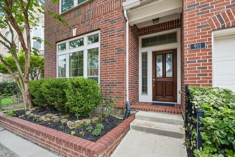 Tiny photo for 911 Vaulted Oak Street, Houston, TX 77008 (MLS # 53026149)