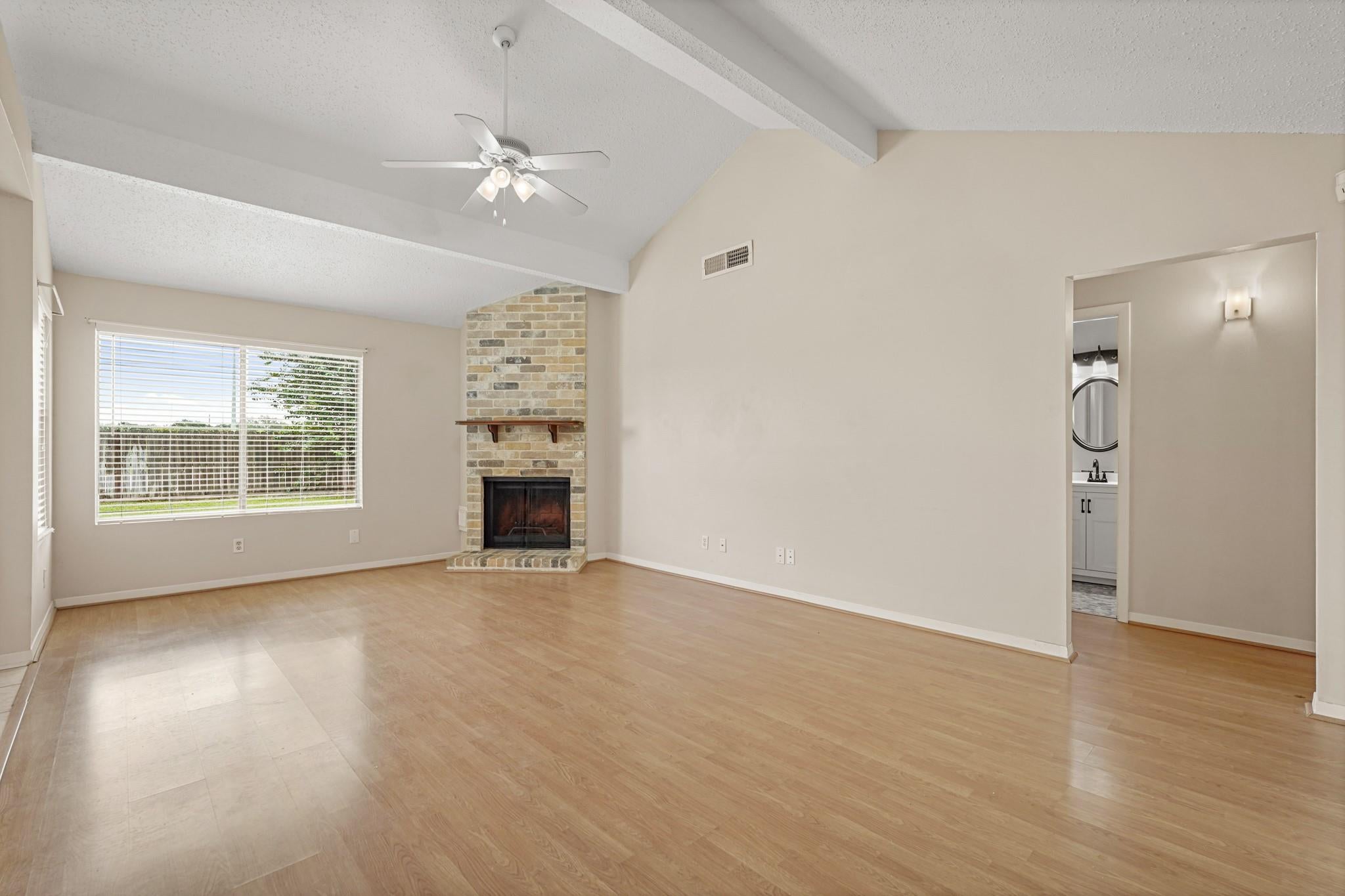 2911 Garden Lane