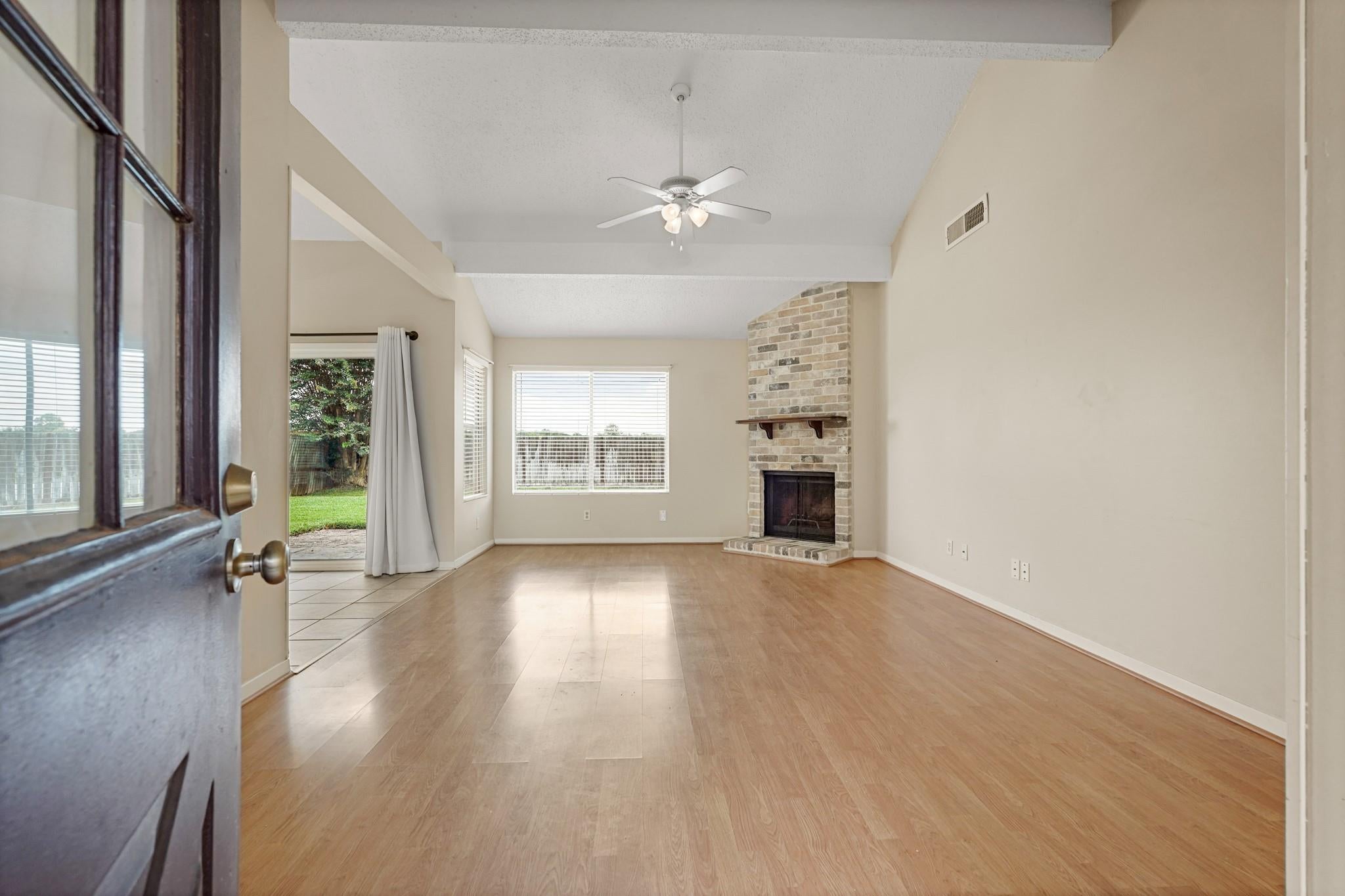 2911 Garden Lane