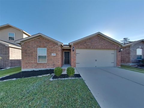 Photo of 32608 Decker Creek Drive, Pinehurst, TX 77362 (MLS # 9035460)