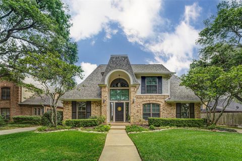 Photo of 3011 Prairie Place, Sugar Land, TX 77479 (MLS # 29008064)