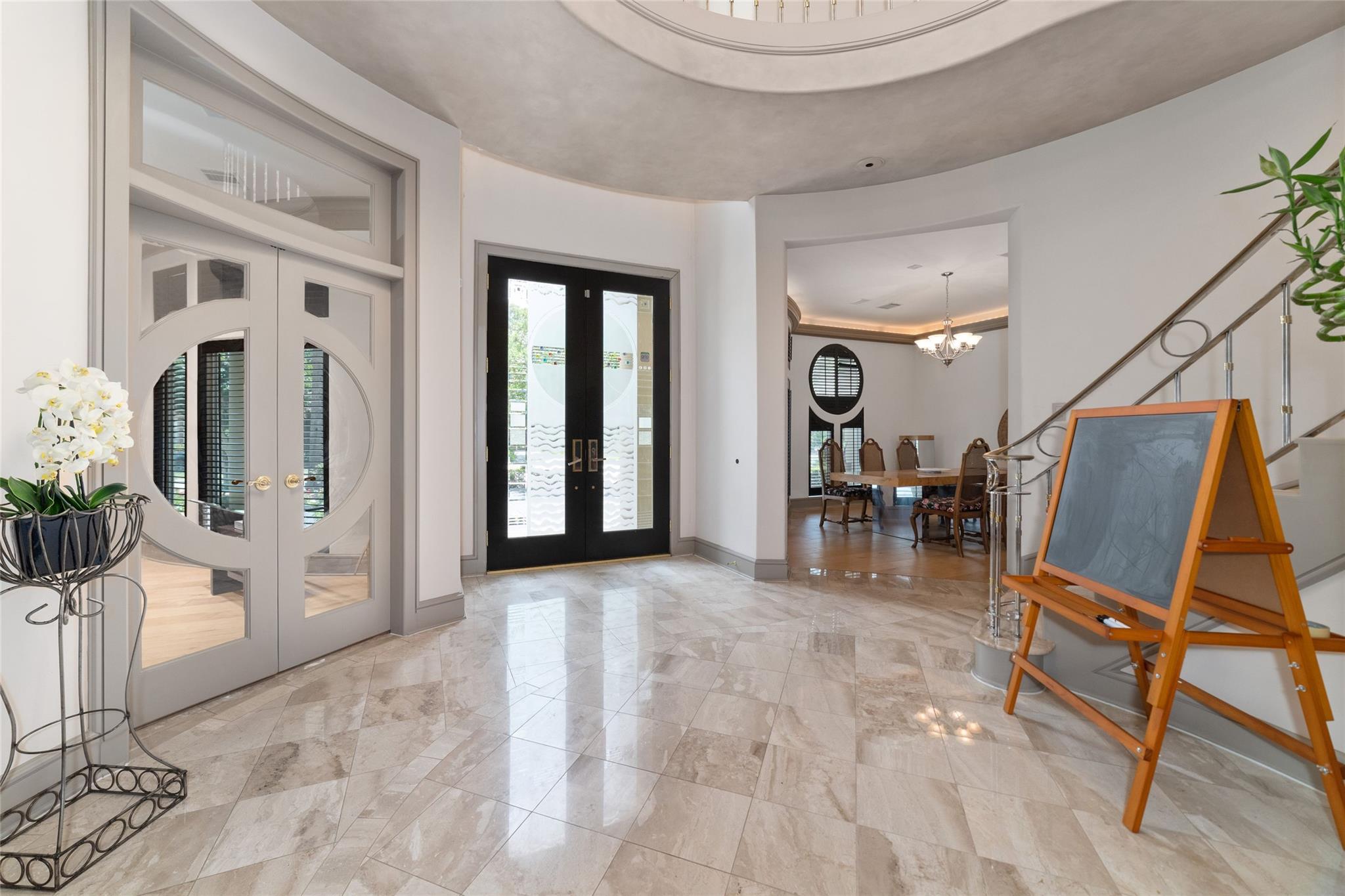 2814 Cedar Woods Place