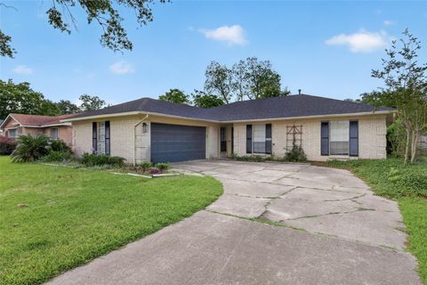 Photo of 12818 Westella Drive, Houston, TX 77077 (MLS # 28778718)