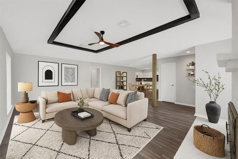 Photo of 6211 Linnhaven Drive, Houston, TX 77072 (MLS # 25944878)