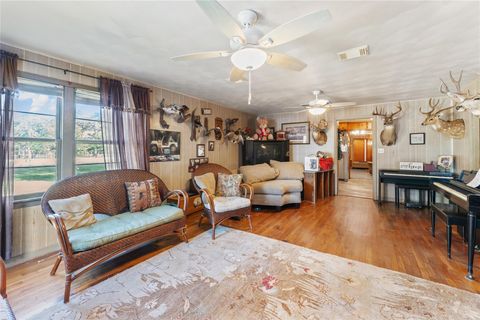 Tiny photo for 215 Ilfrey Street, Baytown, TX 77520 (MLS # 10385548)