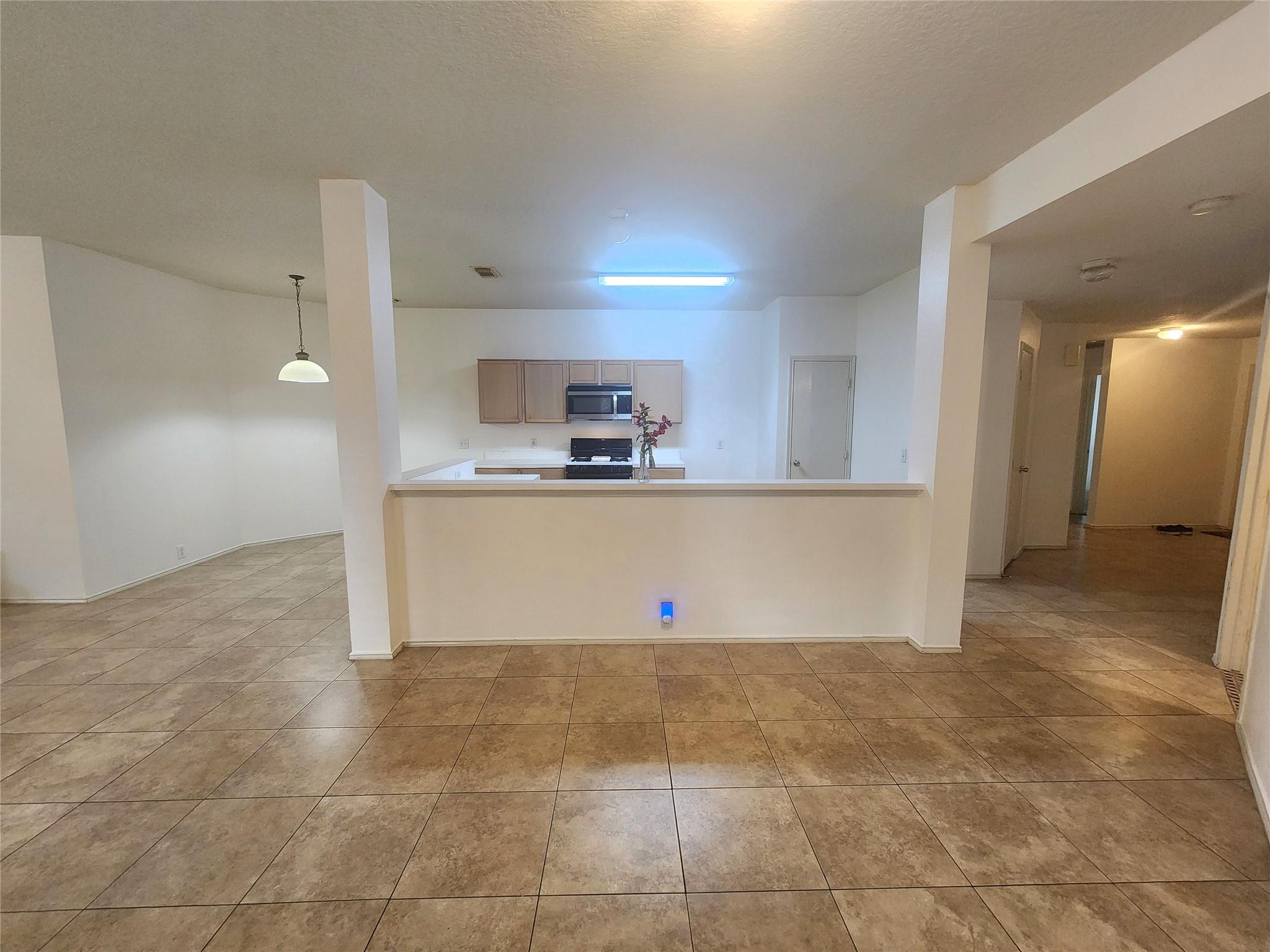 14914 W Sugarhollow Drive