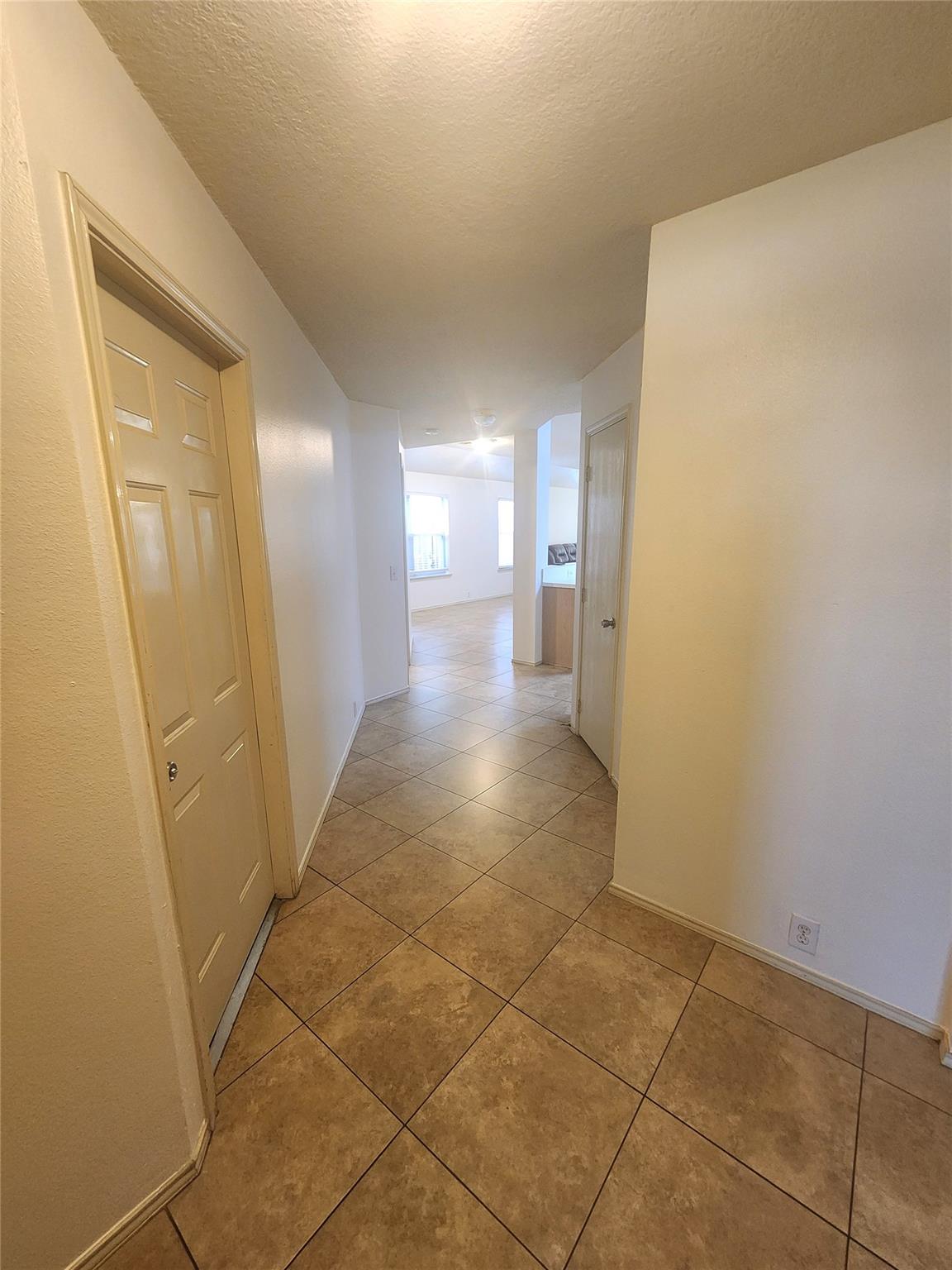 14914 W Sugarhollow Drive