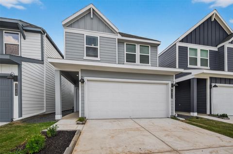 Photo of 2826 Lisburn Terrace Lane, Houston, TX 77051 (MLS # 90282566)