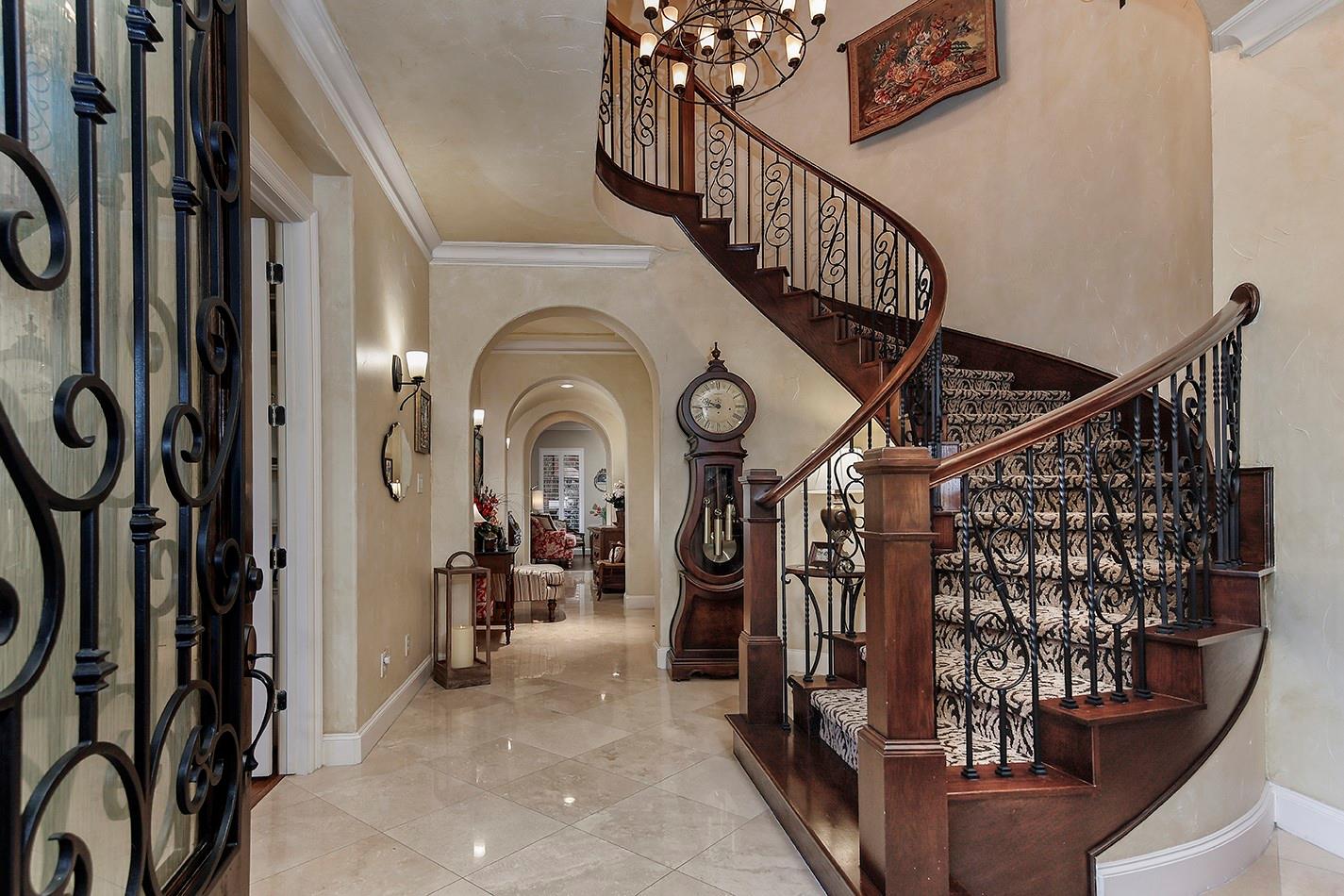 70 S Player Manor Circle