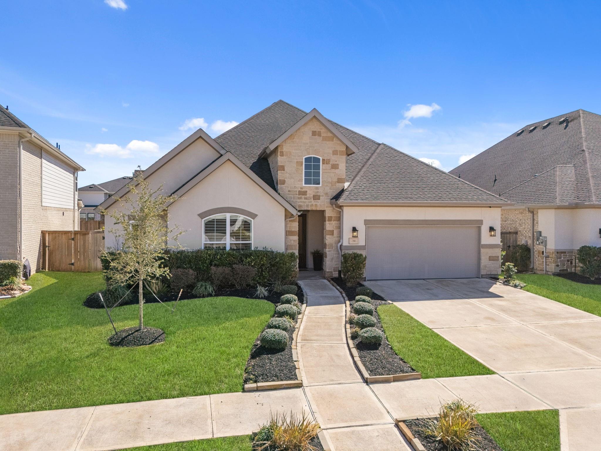 1906 Delta Oaks Drive