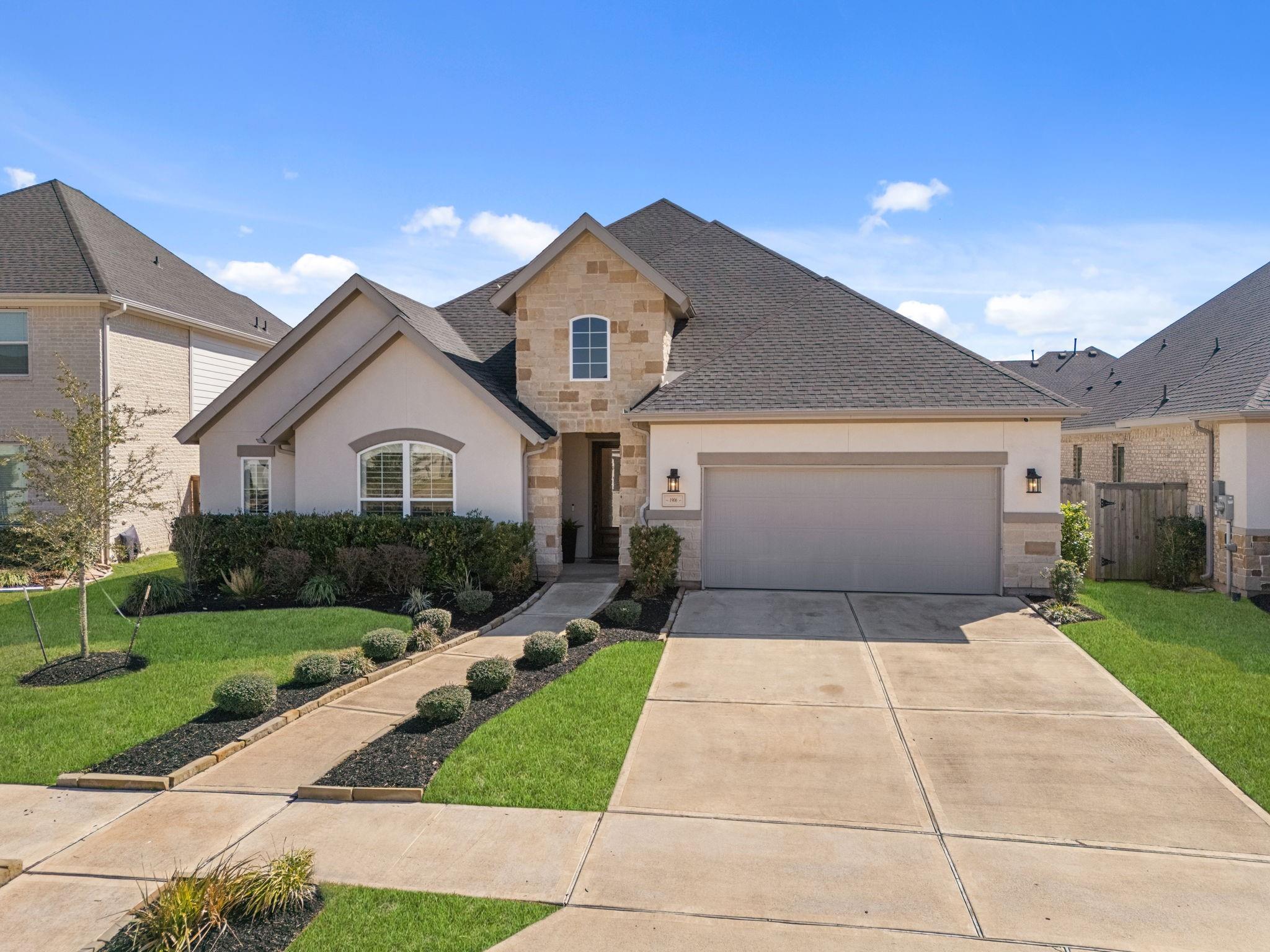 1906 Delta Oaks Drive