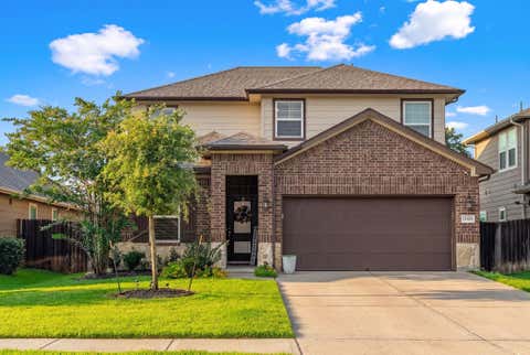 Homes For Sale - 12820 S Winding Pines Drive<br/> Tomball, TX 77375