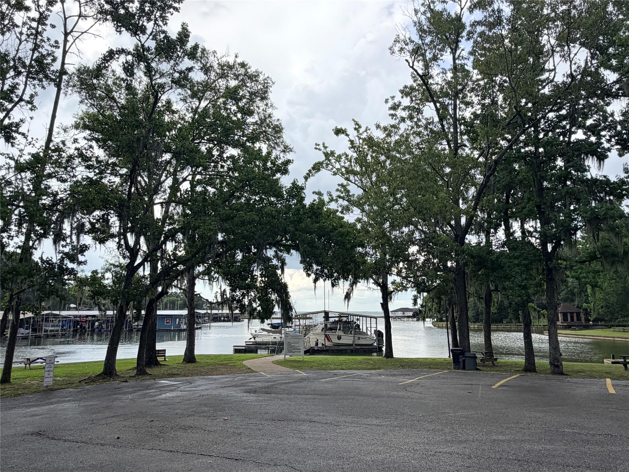 85 S Royale Greens Drive
