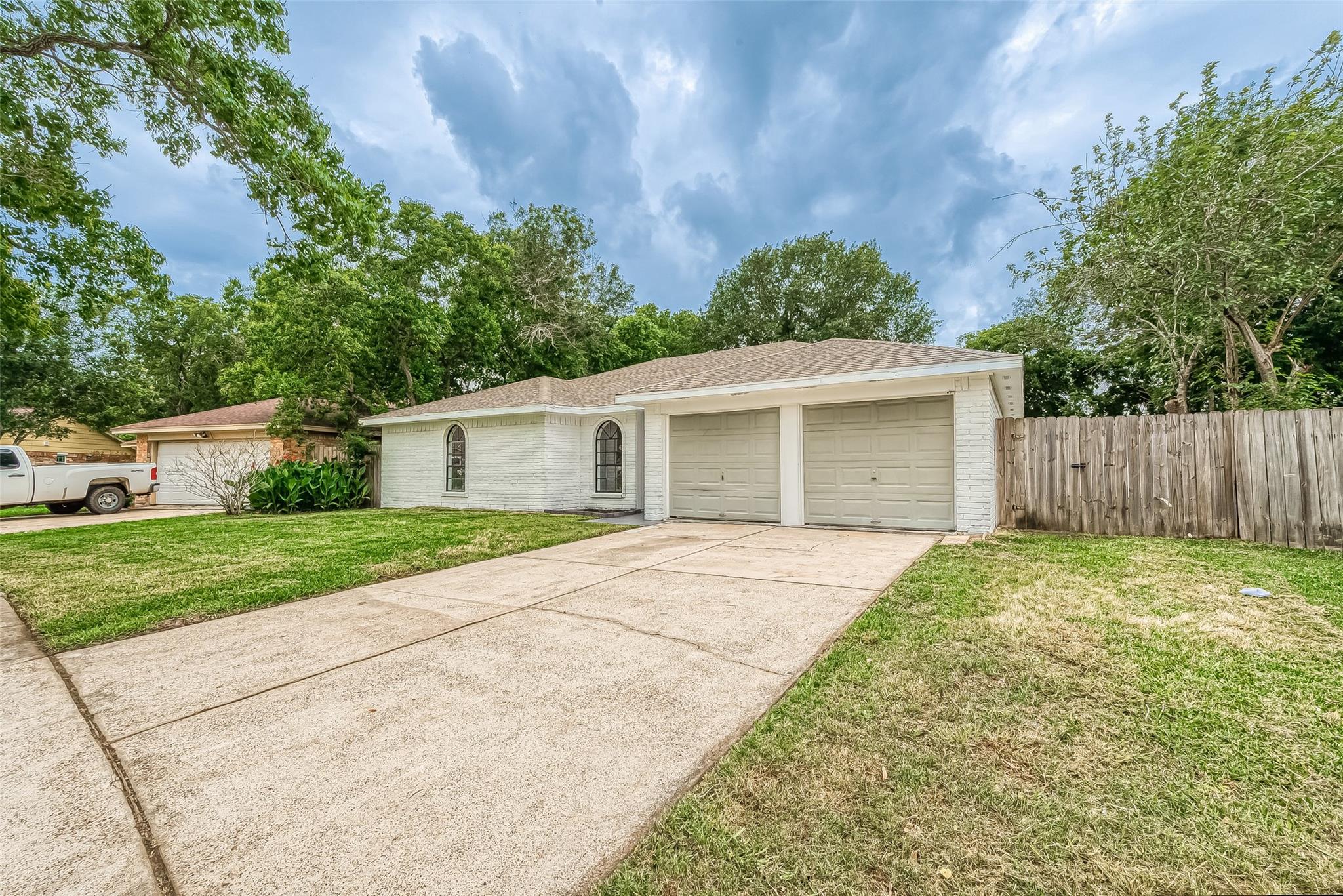 3814 Maplewood Drive