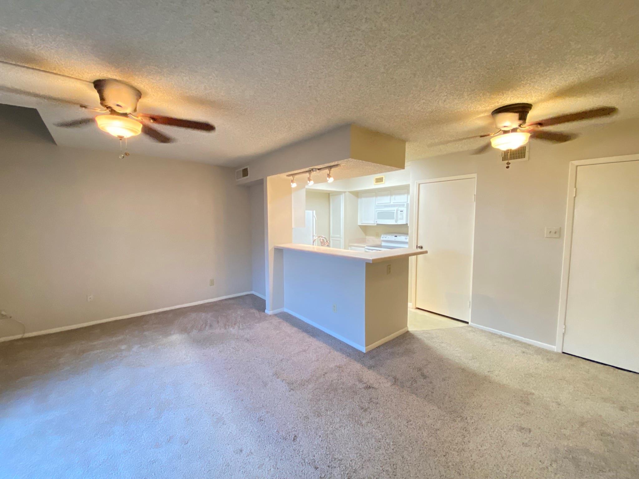 3919 Fairmont Parkway 162