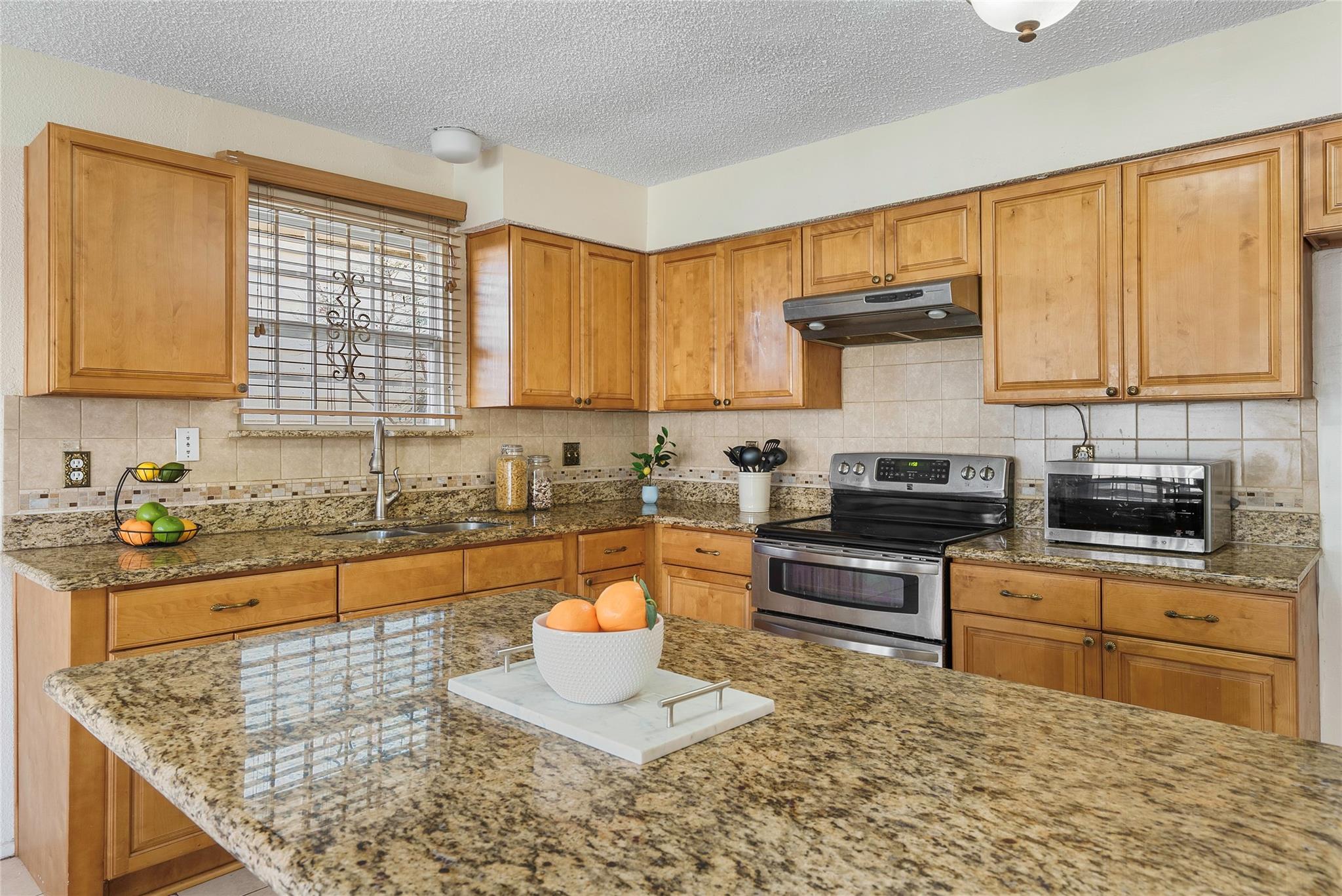 13622 Sunswept Way