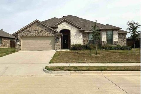 640 Steerman Court Saginaw TX 76179