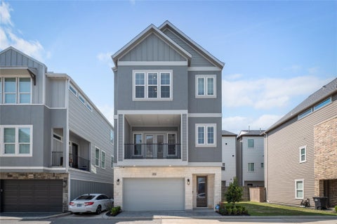 Photo of 10915 Upland Retreat Drive, Houston, TX 77043 (MLS # 8955483)