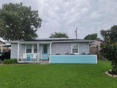 Photo of 5712 Borden Ave, Galveston, TX 77551 (MLS # 67252210) Photo of 5712 Borden Ave, Galveston, TX 77551 (MLS # 67252210)