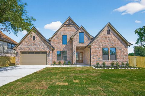 Photo of 8926 Sedgemoor Drive, Tomball, TX 77375 (MLS # 33643267)