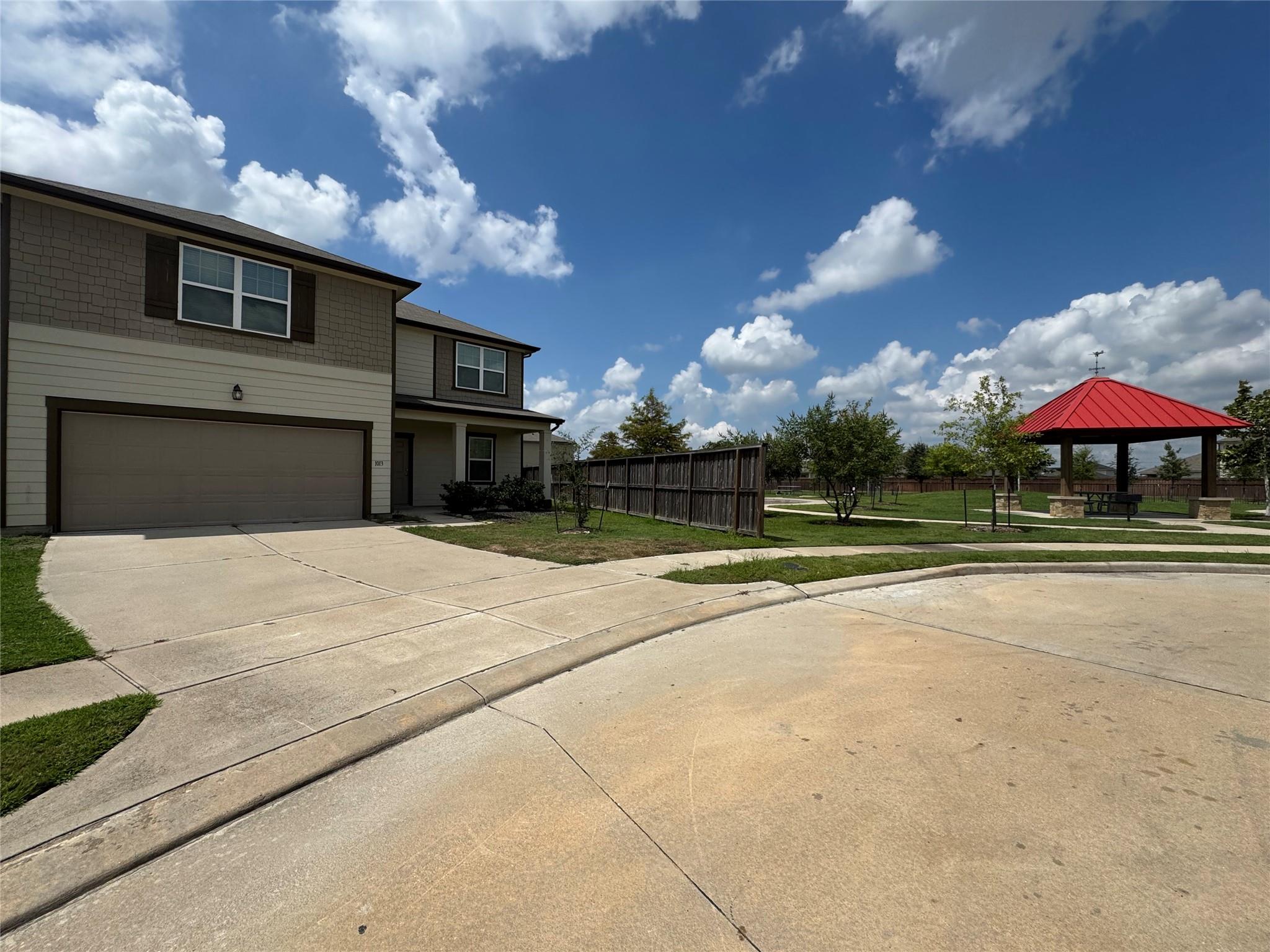 1013 Pitch Pine Court