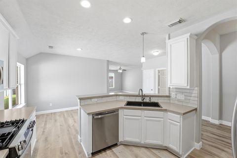 Tiny photo for 23301 Tuttle Court, Porter, TX 77365 (MLS # 97841971)