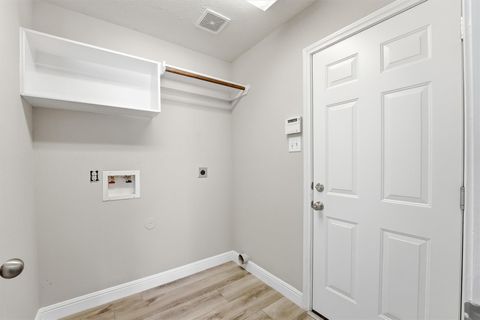 Tiny photo for 23301 Tuttle Court, Porter, TX 77365 (MLS # 97841971)