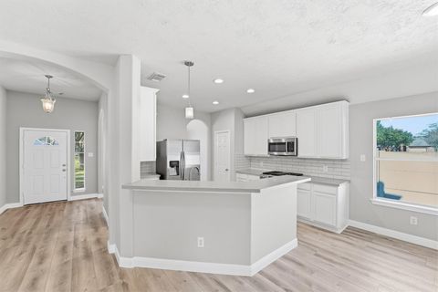 Tiny photo for 23301 Tuttle Court, Porter, TX 77365 (MLS # 97841971)