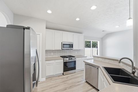 Tiny photo for 23301 Tuttle Court, Porter, TX 77365 (MLS # 97841971)