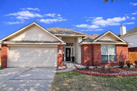 Photo of 24534 Forest Path Court, Spring, TX 77373 (MLS # 34266647)