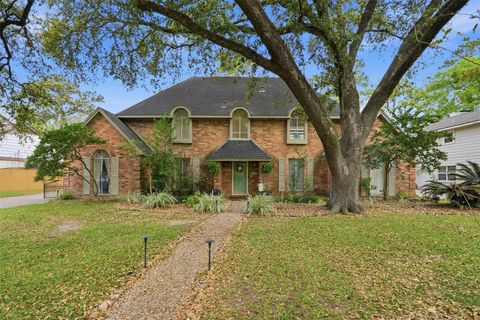Photo of 5814 Lodge Creek Drive, Houston, TX 77066 (MLS # 14080334)