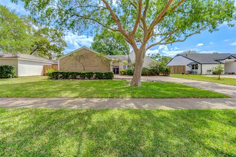 Photo of 1063 Apache Falls Drive, Katy, TX 77450 (MLS # 20137263)
