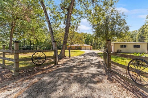 Photo of 894 County Road 450, Ridgeview Road, Dayton, TX 77535 (MLS # 71104867)