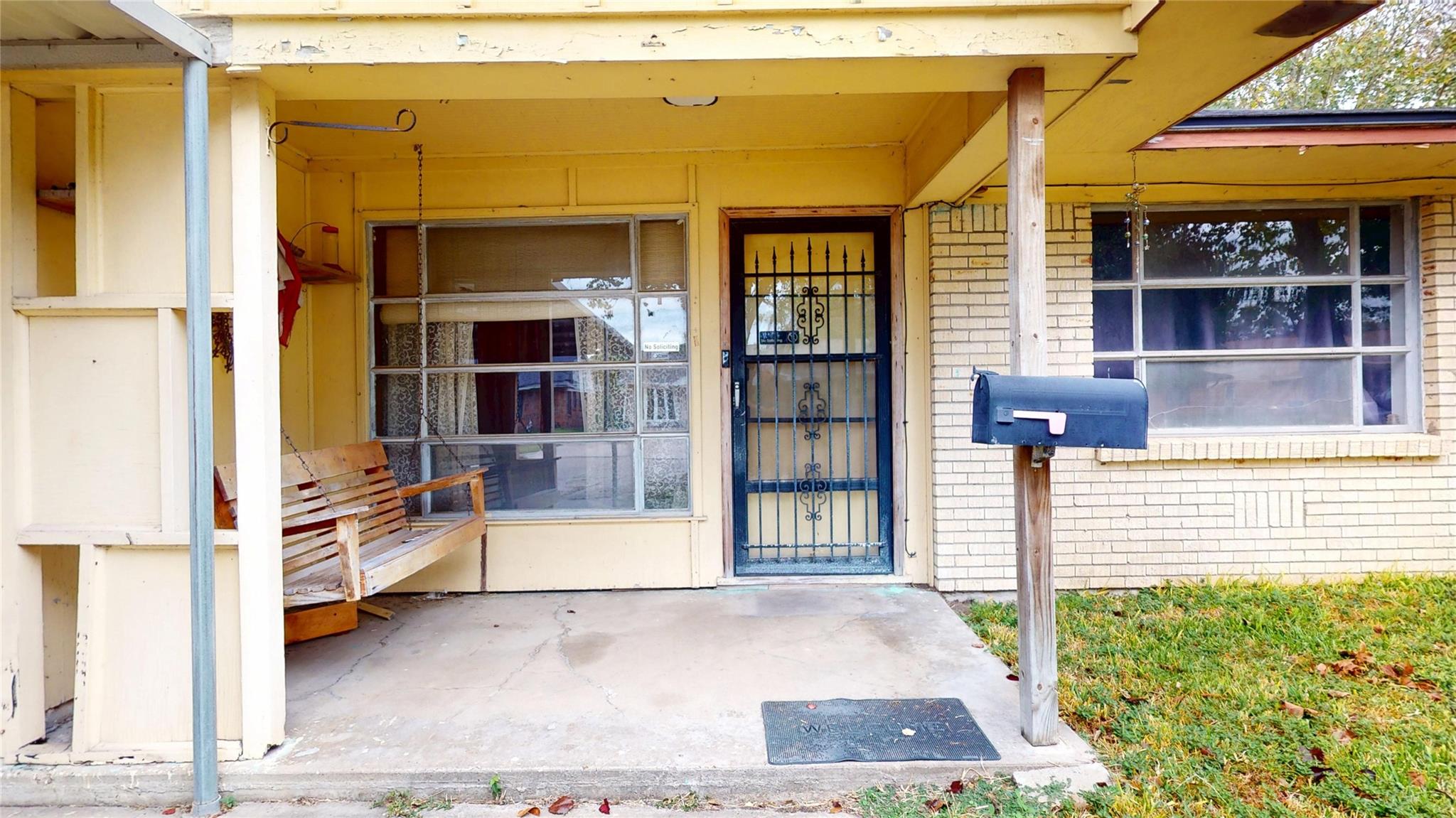 3017 Cedarcrest Drive