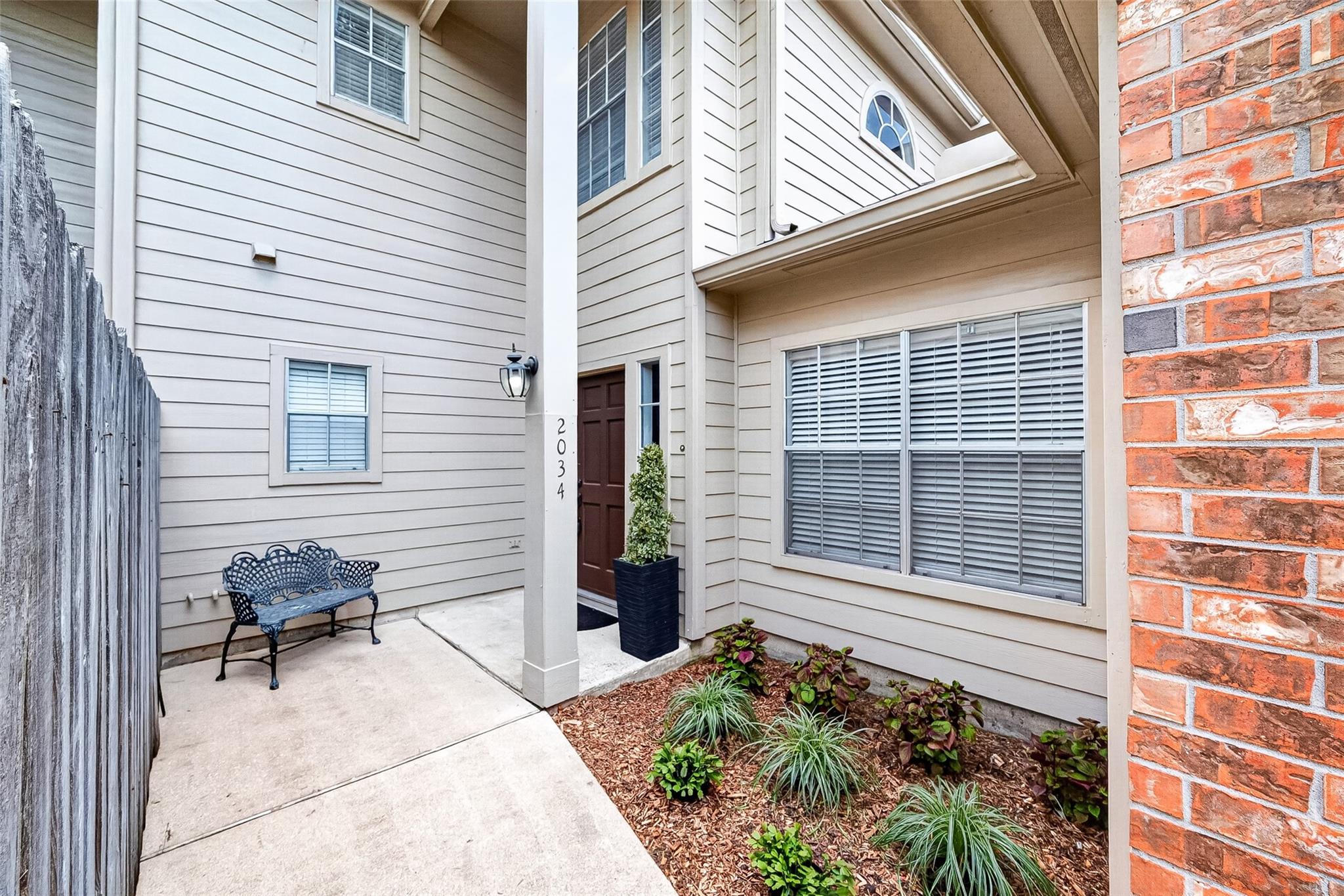2034 Glencove Drive