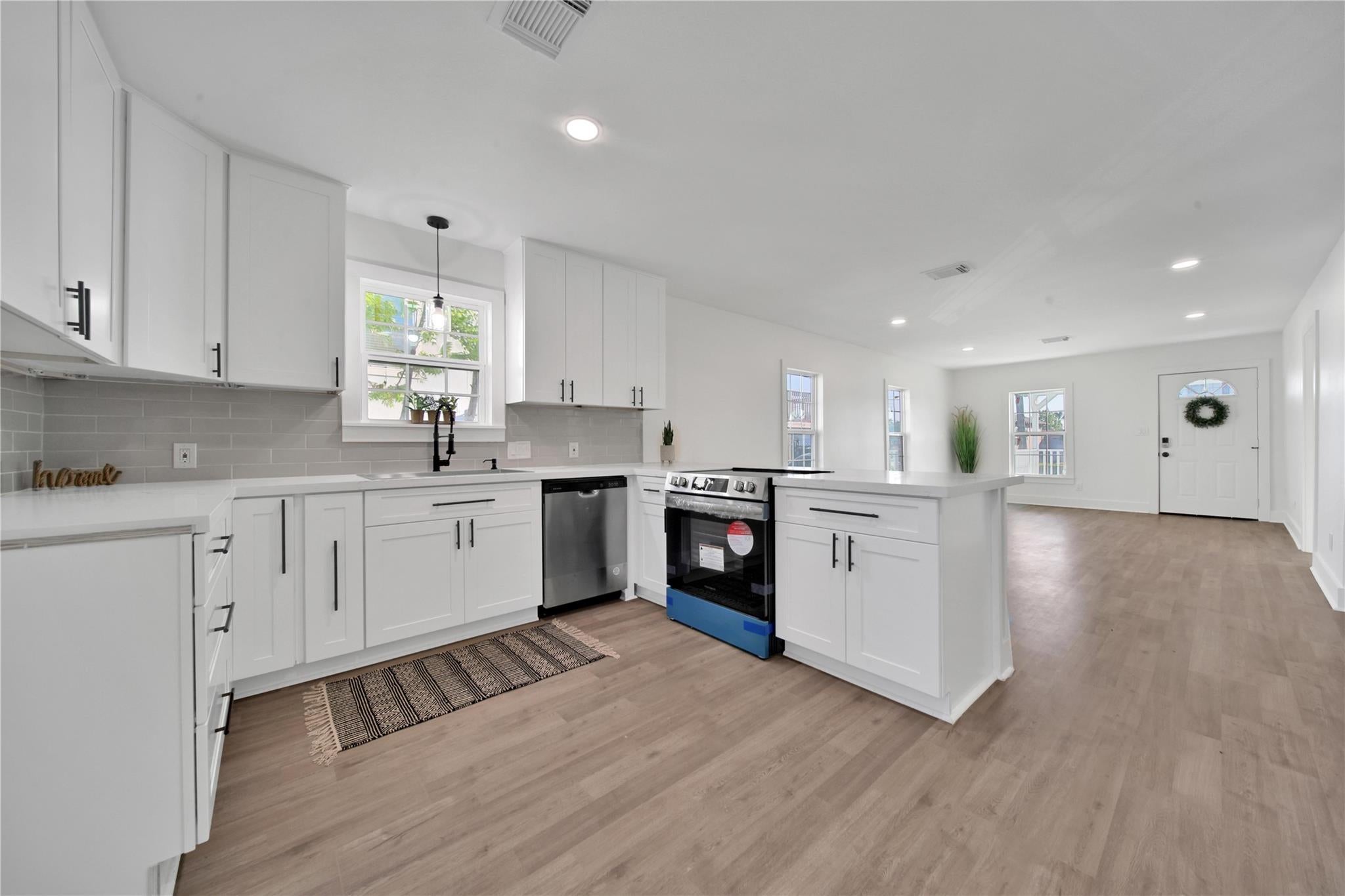 2221 Grover Avenue