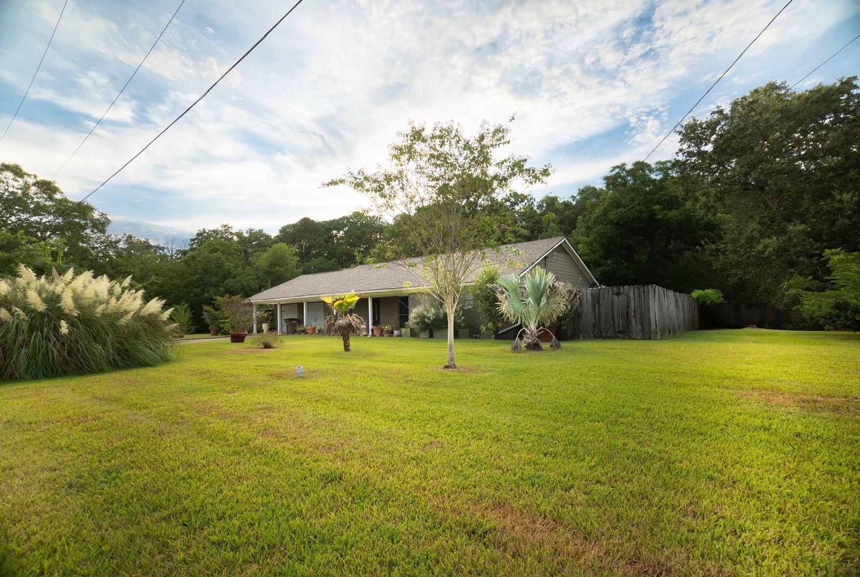 2117 Pecan Street
