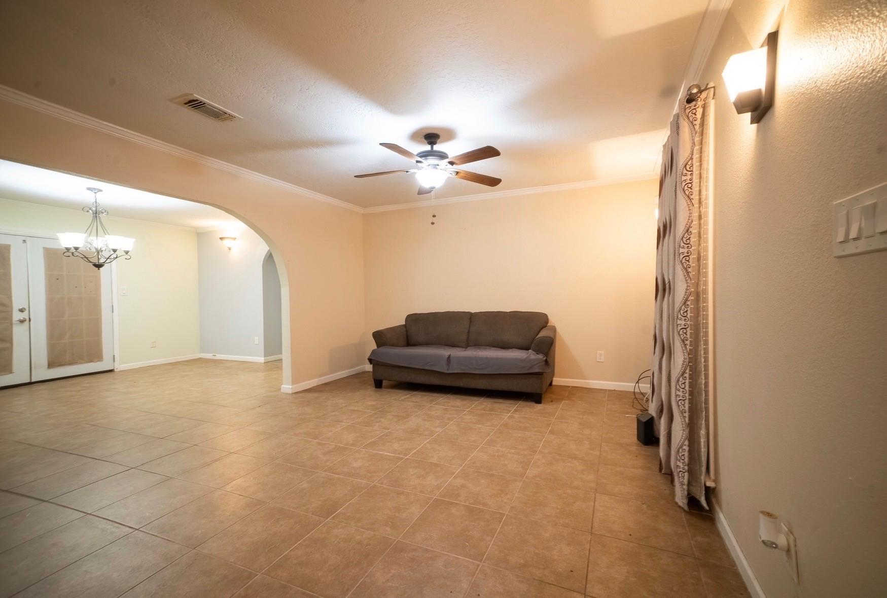 2117 Pecan Street