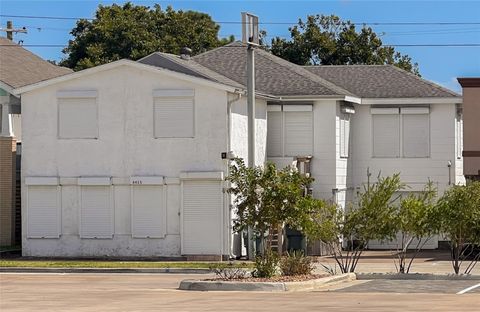 Photo of 4415 Avenue Avenue S, Galveston, TX 77550 (MLS # 95029889)