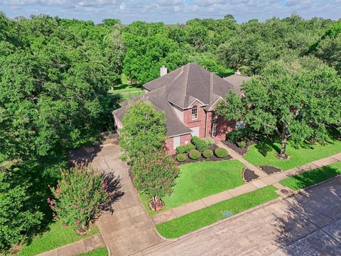 Tiny photo for 108 Oak Creek Lane, League City, TX 77573 (MLS # 21146388)
