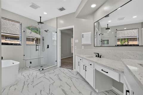 Tiny photo for 108 Oak Creek Lane, League City, TX 77573 (MLS # 21146388)