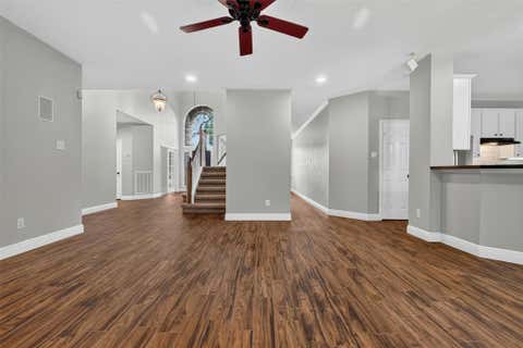 Tiny photo for 108 Oak Creek Lane, League City, TX 77573 (MLS # 21146388)