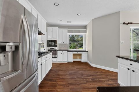 Tiny photo for 108 Oak Creek Lane, League City, TX 77573 (MLS # 21146388)