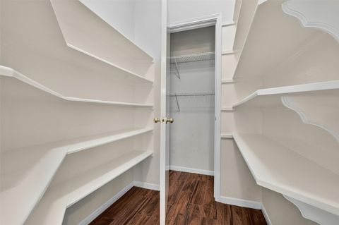 Tiny photo for 108 Oak Creek Lane, League City, TX 77573 (MLS # 21146388)