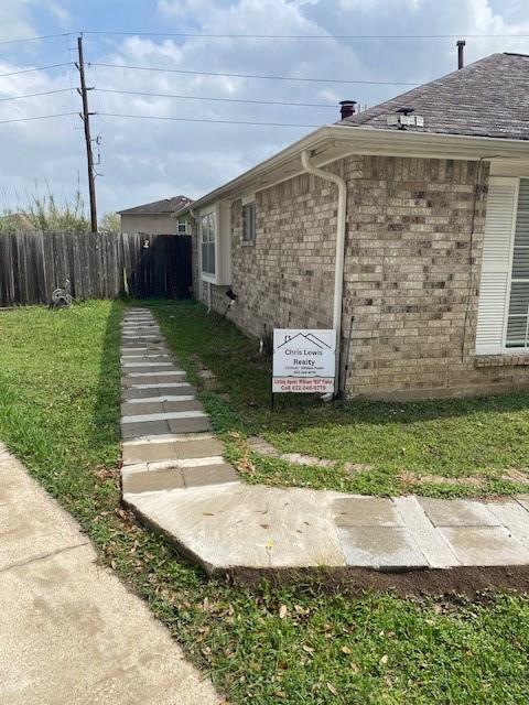 8511 1/2 Opalwood Court
